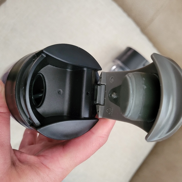 New SAMSUNG Fruit Infuser Bottles 22 oz - set of 2 - made by Eastman Tritan - Picture 2 of 3